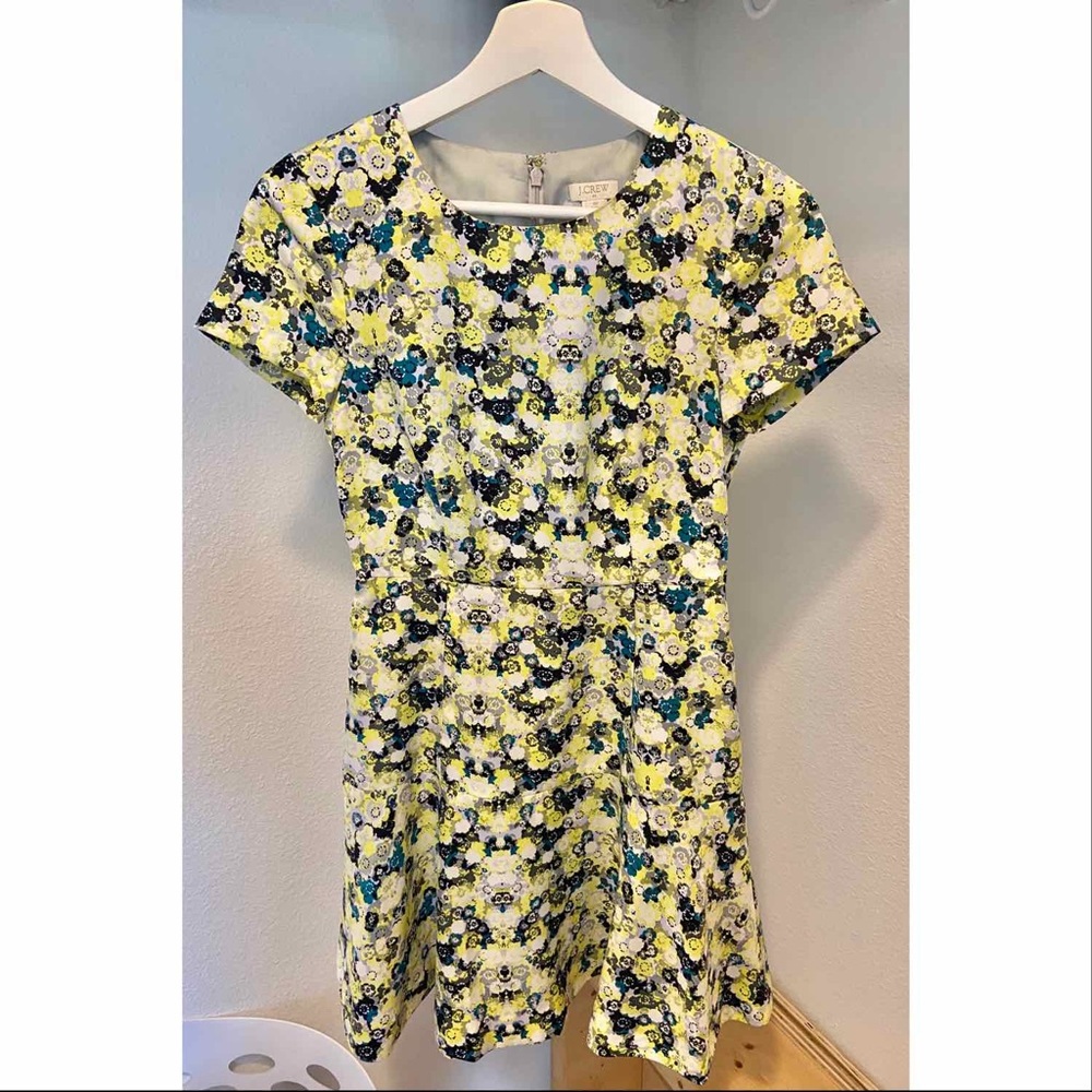 J. Crew Floral Fit and Flare Dress Size 00 Petite